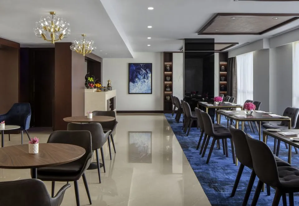 Pullman Dubai Creek City Centre Residences