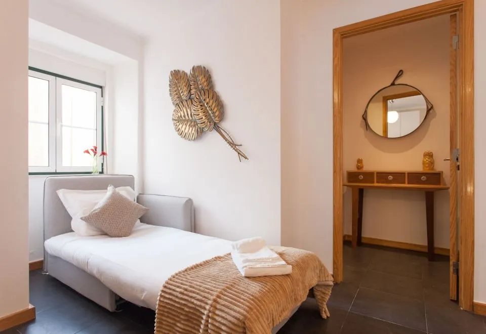Moniz Studio Apartment - by LU Holidays