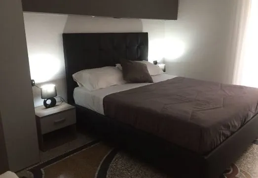 MB95 Mezzocannone Luxurious B&B