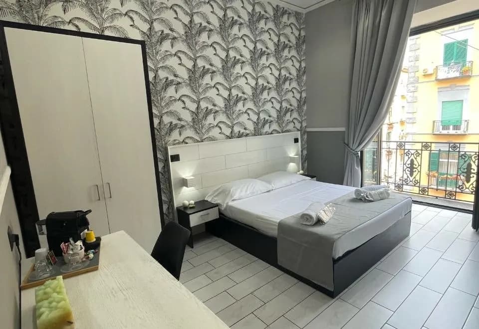 Parthenope Rooms