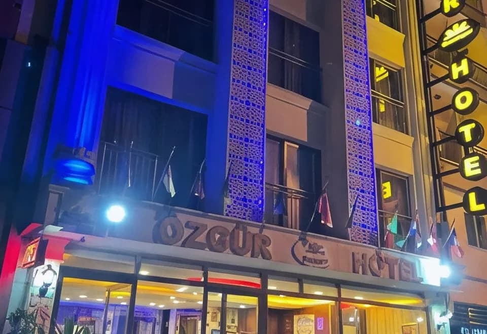 Özgür Hotel