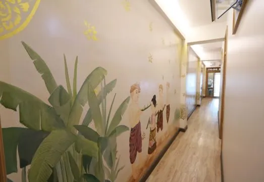 Mariya Lady Hostel at Suvarnabhumi Airport - Female Only