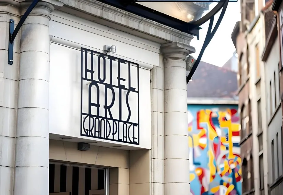 Aris Grand Place Hotel