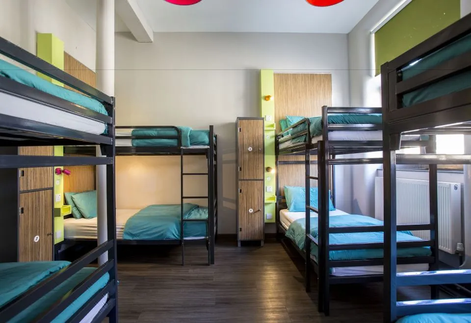 Kick Ass Greyfriars - Adults Only - Hostel