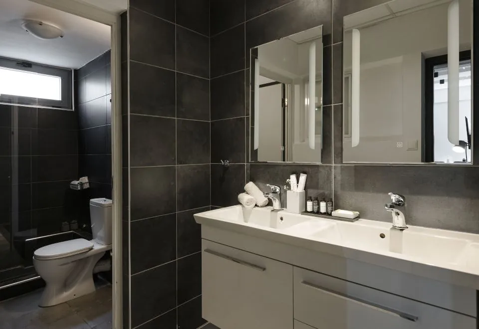 Troulanda Acropolis Suites