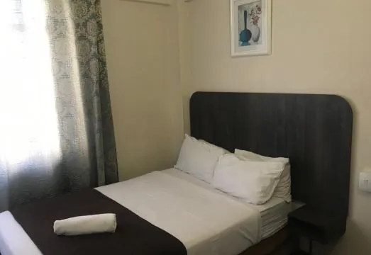 Businessburg Hotel