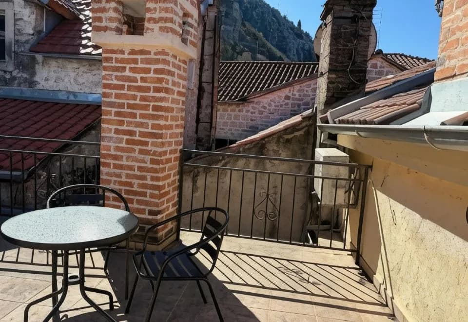 Antika Guesthouse