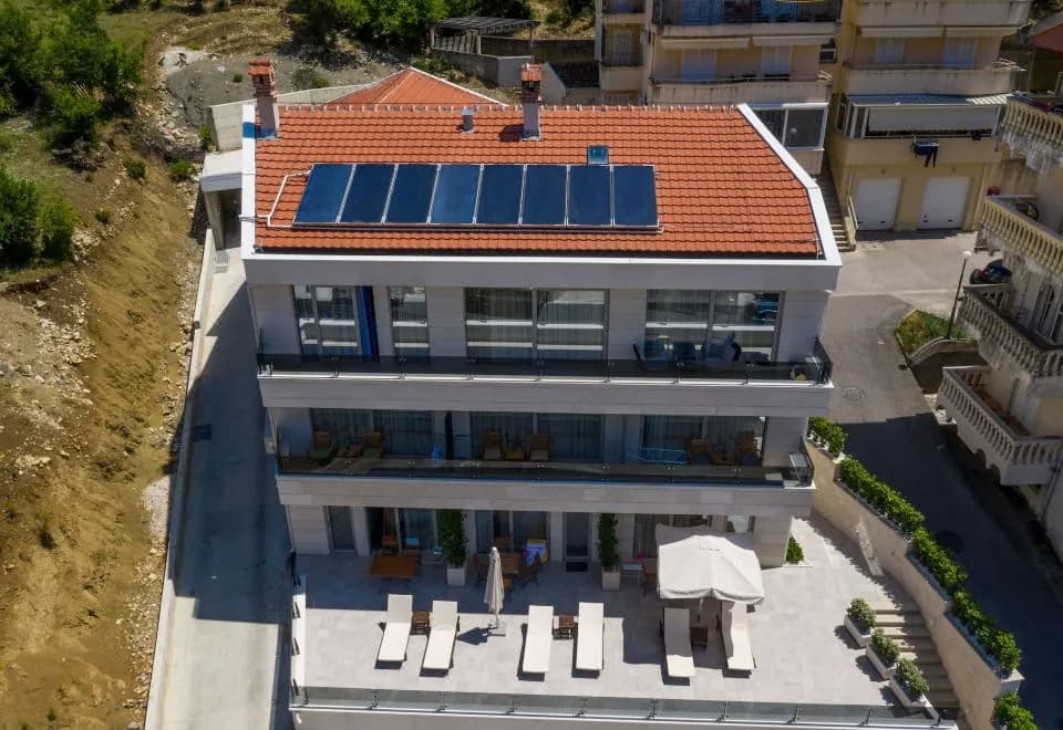Casa Nuova