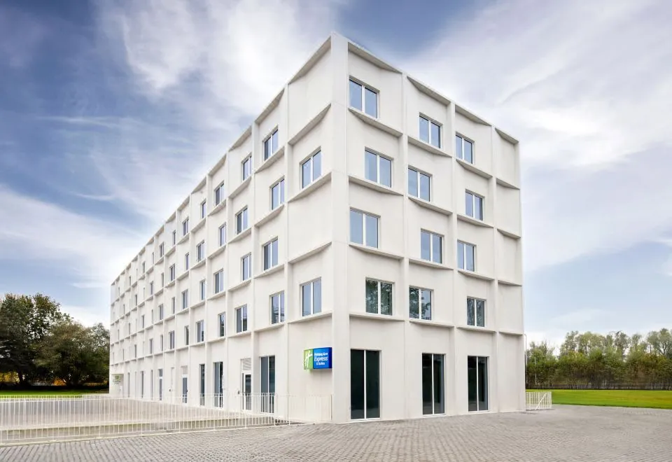 Holiday Inn Express Gent, an IHG Hotel