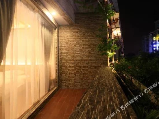 Banyan Inn