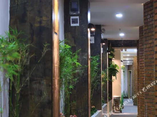 Banyan Inn