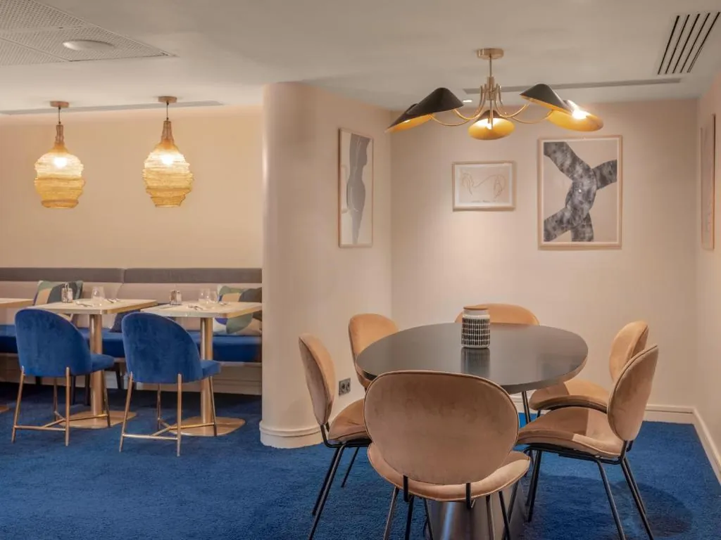 Hotel Paris Gare Montparnasse TGV