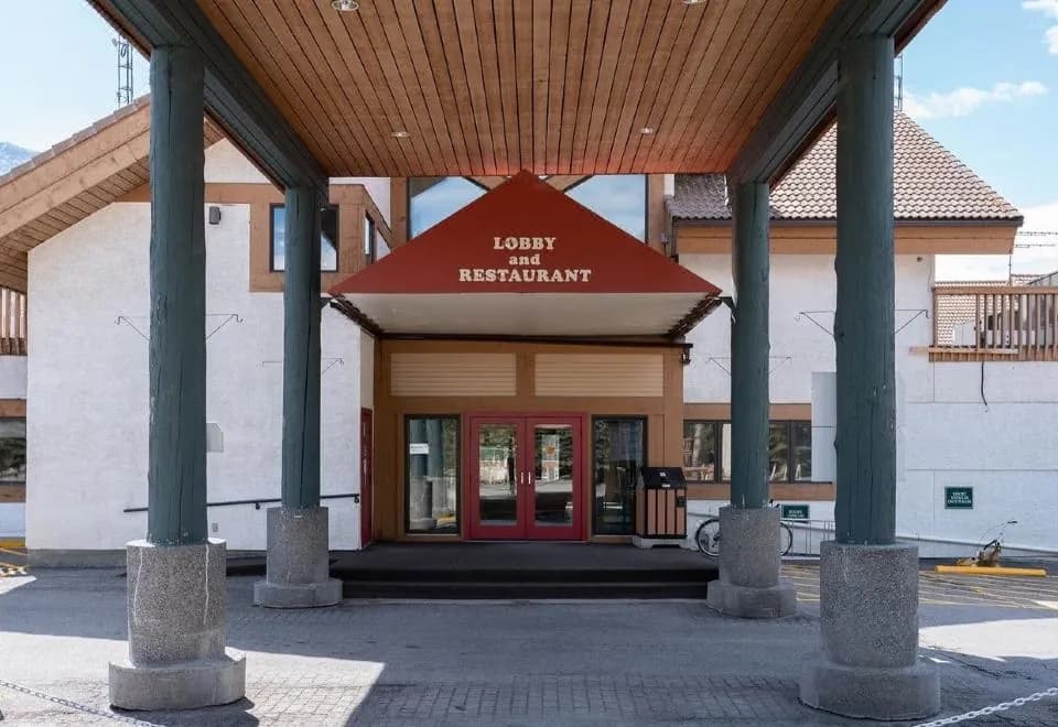 Banff Rocky Mountain Resort