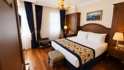 GLK Premier the Home Suites & Spa