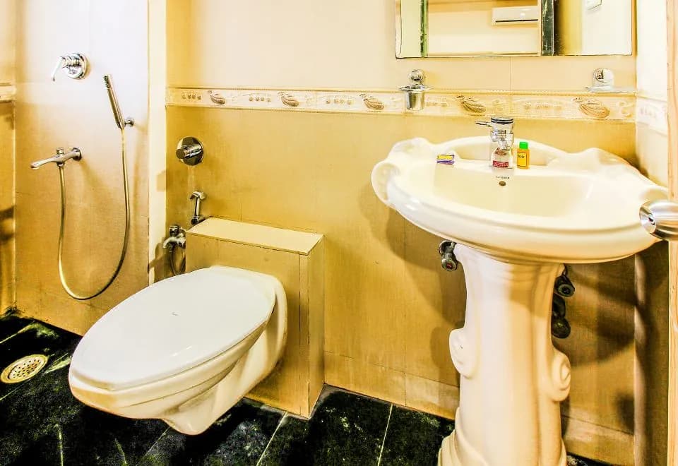 FabHotel Sahar Garden Marol