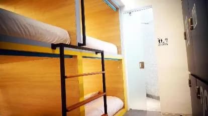 Borough Capsule Hostel Bali
