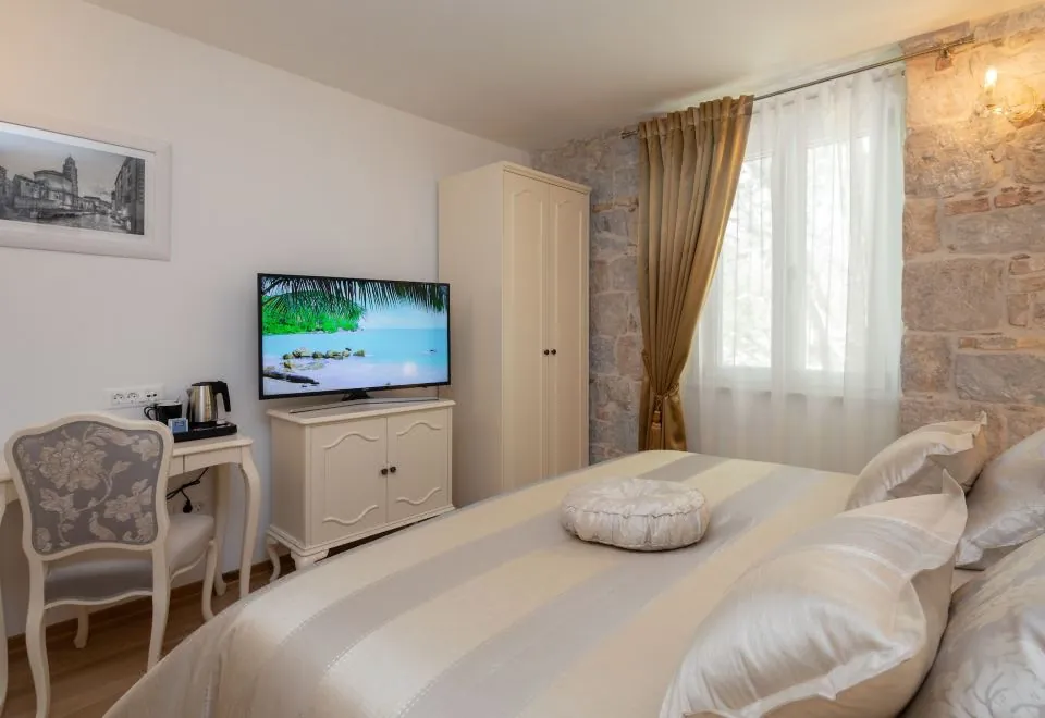Priska Heritage Rooms