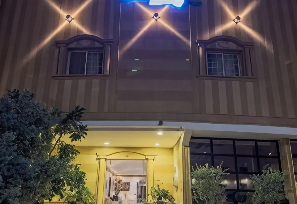 Comfort Inn Al Taawon Family Only
