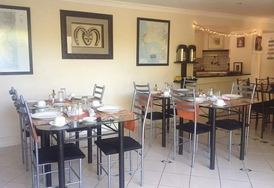 Amakhaya Lodge