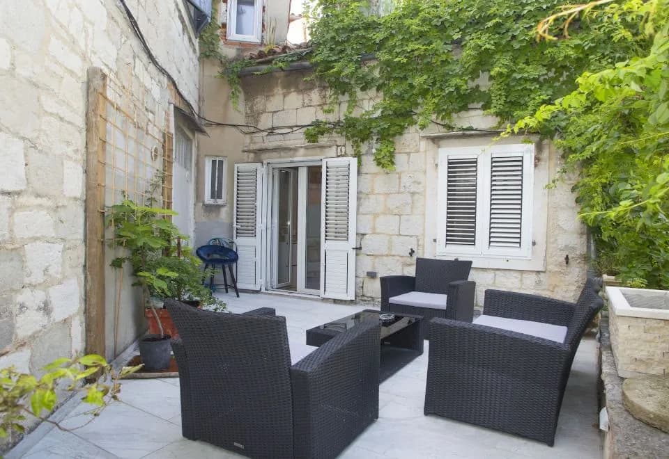 Bouganvillea Split Apartments