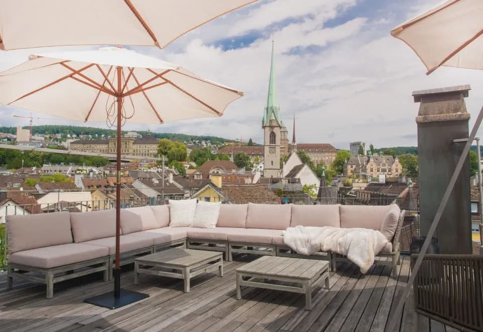 Airhome Limmatquai River View Apartment