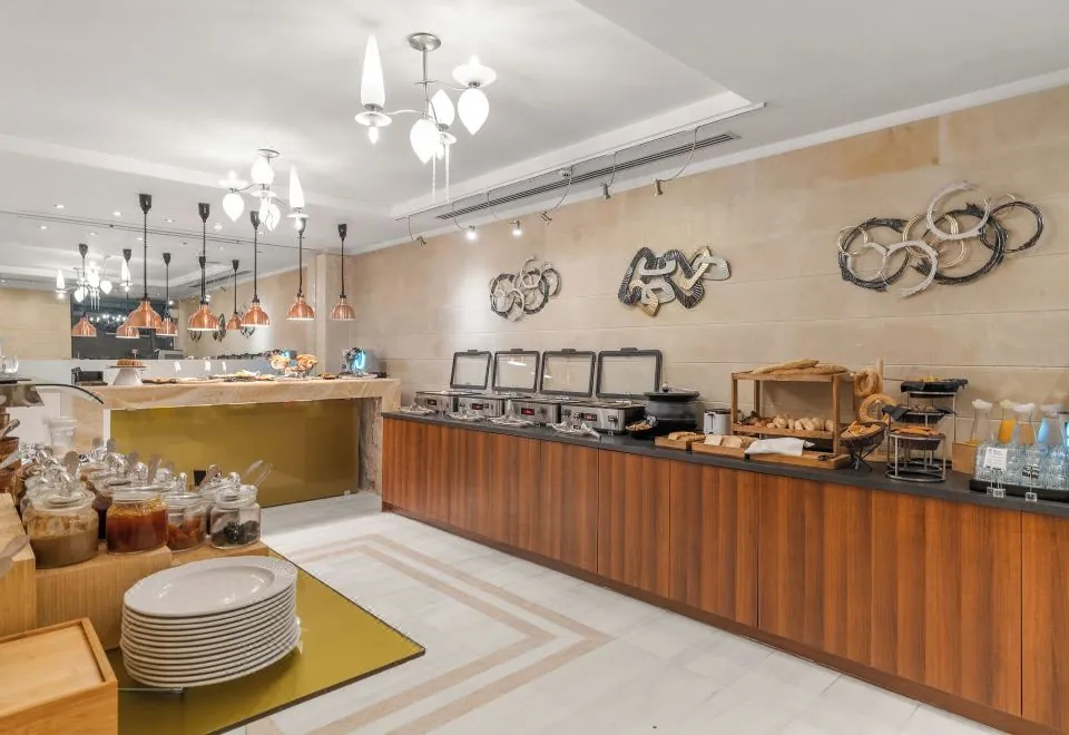 Athenaeum Eridanus Luxury Hotel