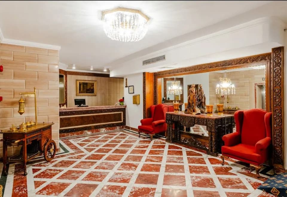 Om Kolthoom Hotel