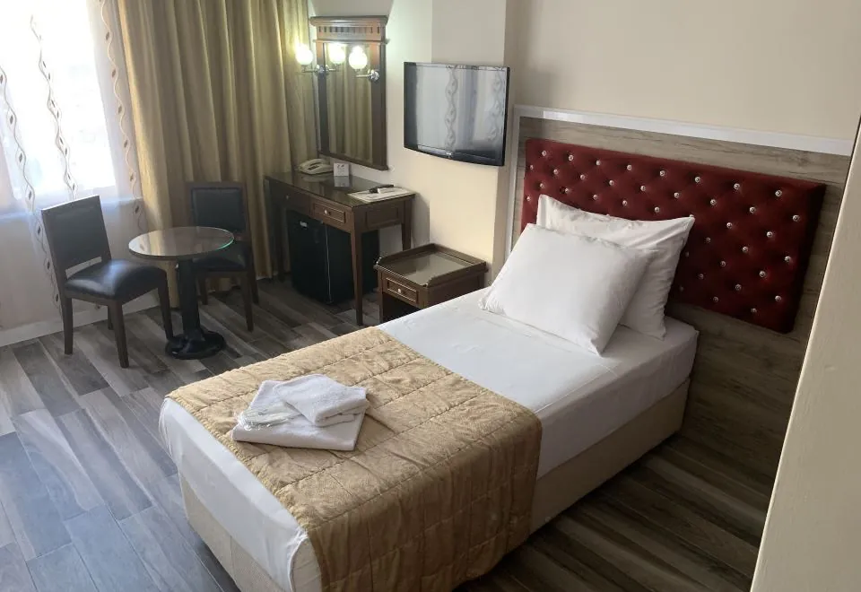 Kecik Hotel