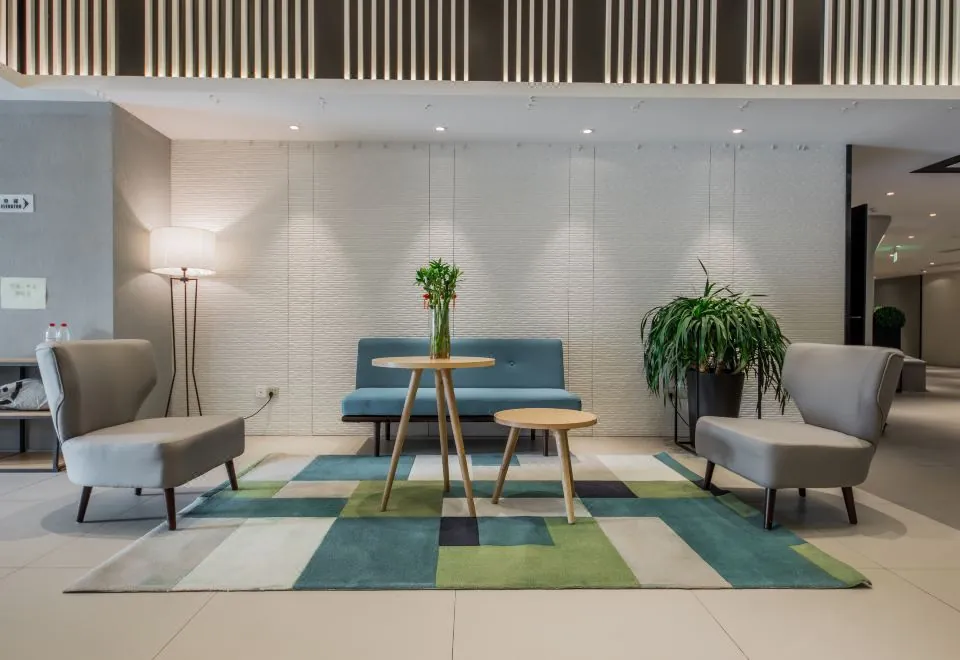 Motel 168 (Shanghai Sinan Road)