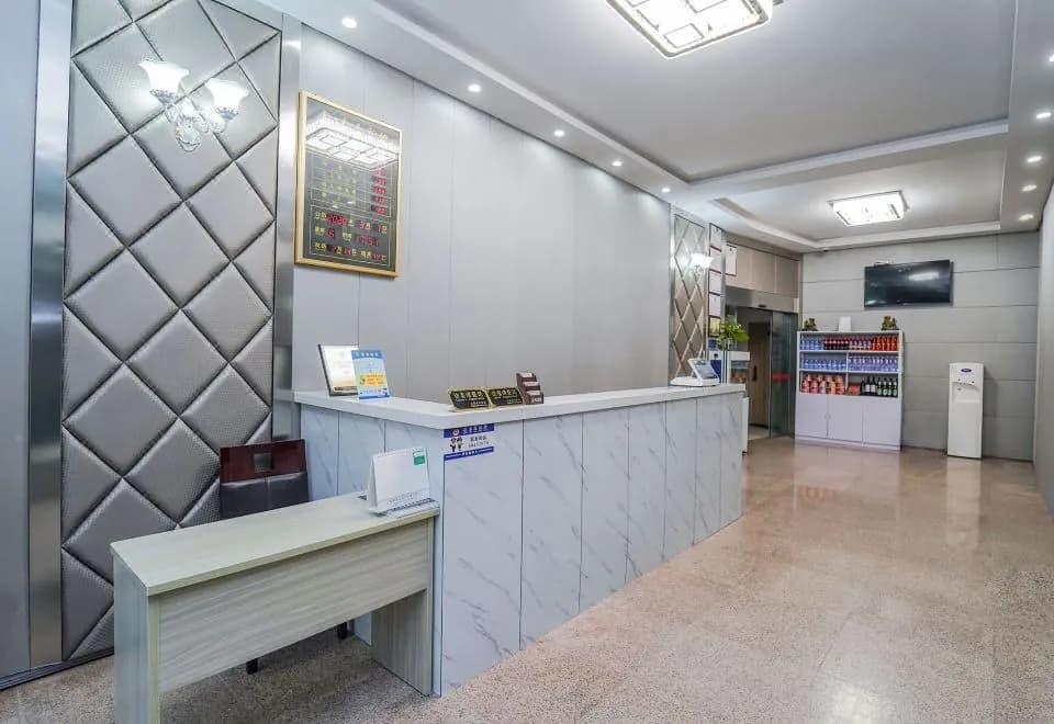 Maiju Hotel