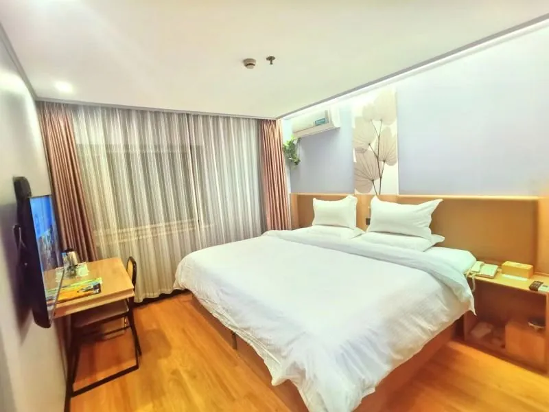Greentree Inn (Shanghai Xuhui Xujiahui Yishan Road Metro Station)