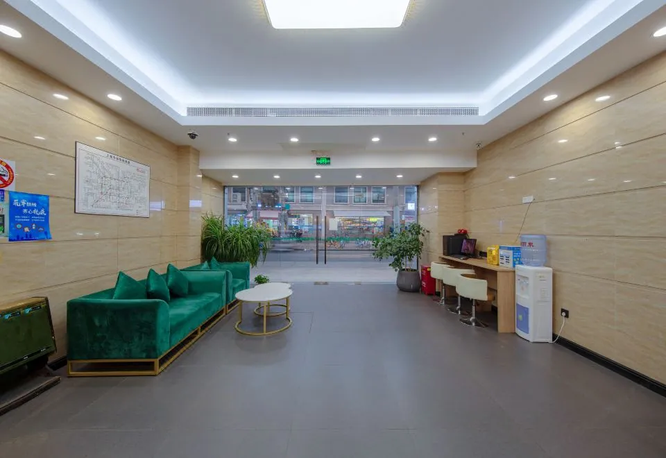 Greentree Inn (Shanghai Xuhui Xujiahui Yishan Road Metro Station)