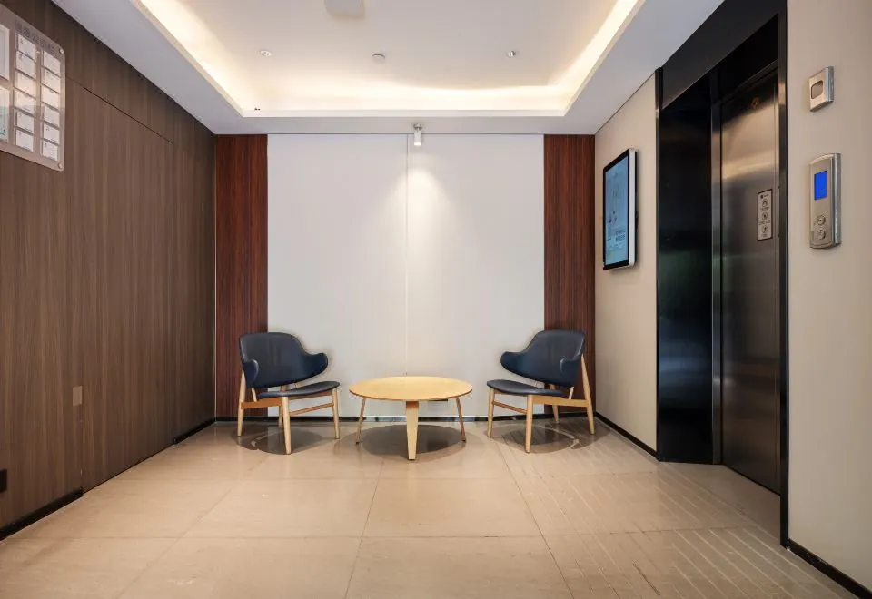 Hanting hotel (Shanghai century avenue subway station shop)