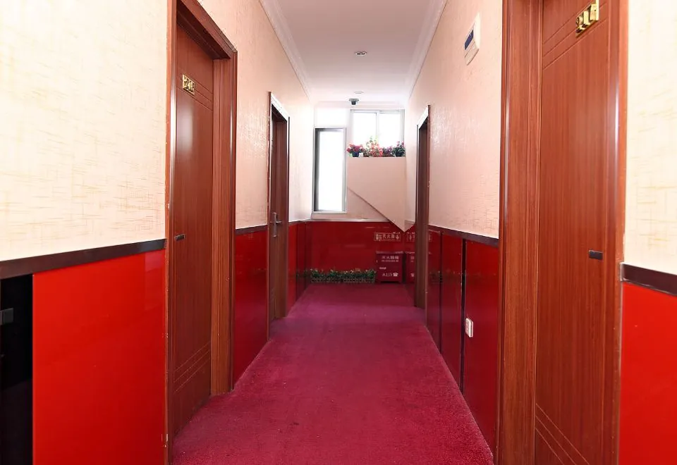 Xiangfu Hostel (Shanghai Wuning Road)