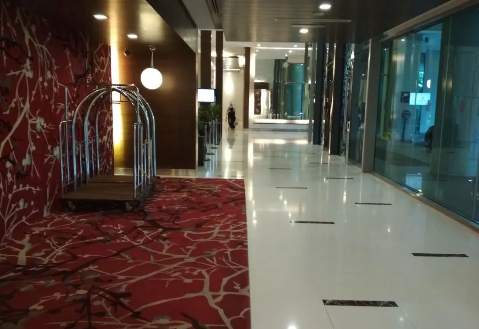 Queens Service Suite at Swiss Garden Residences