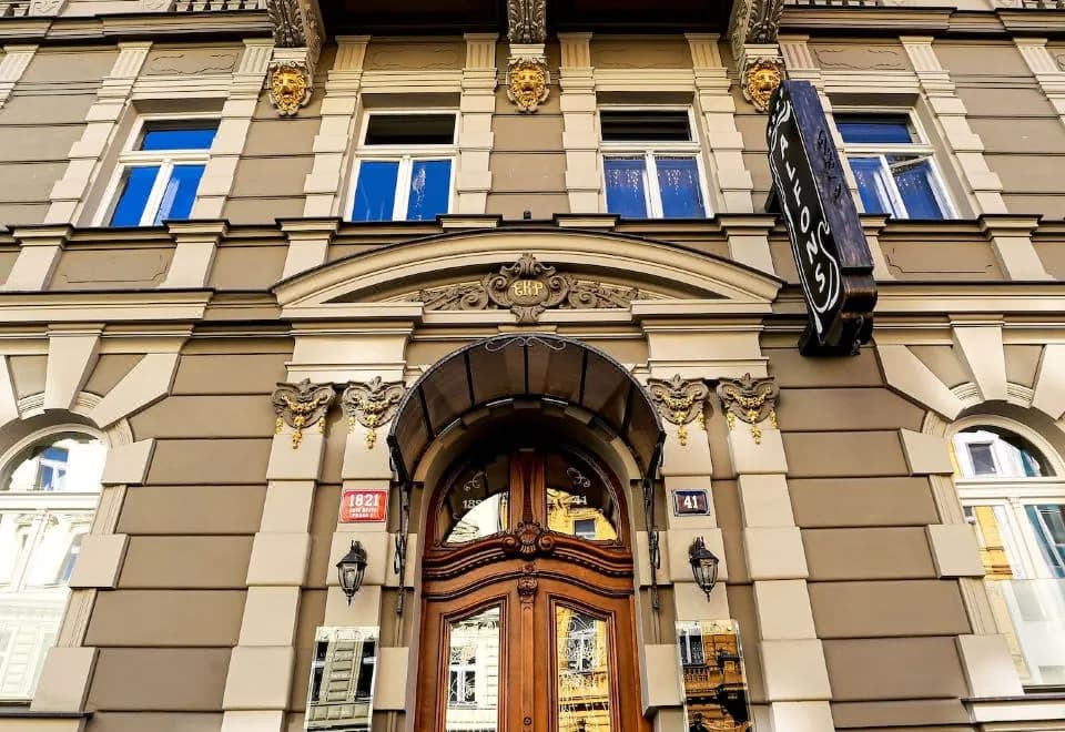 Alfons Boutique Hotel