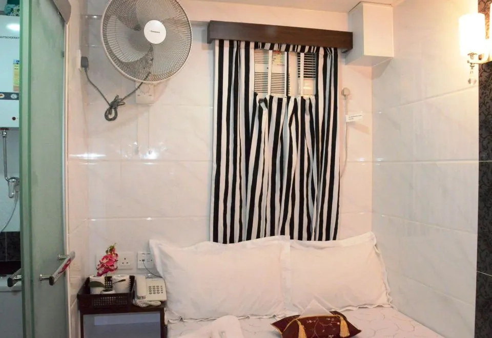 Kowloon TST Guest House
