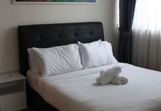 Peaceful Service Suites at Taragon Puteri Bintang