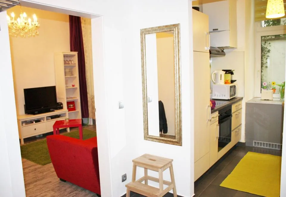 GoVienna Belvedere Apartment