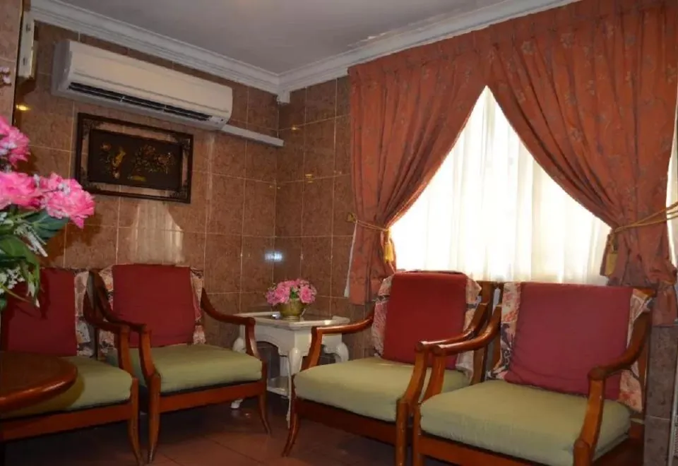 Lotus Family Hotel Medan Tuanku