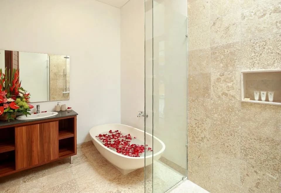 Lucia Villa Seminyak