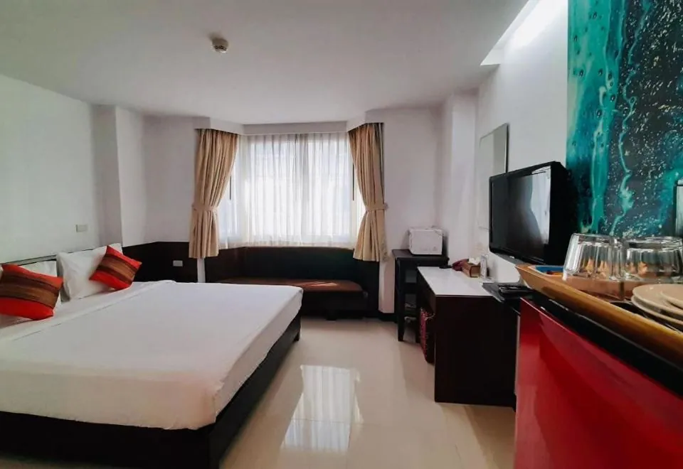 City Plaza Nana Hotel