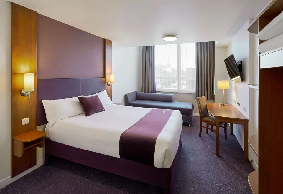 Premier Inn Edinburgh Airport (M9, Jct1)