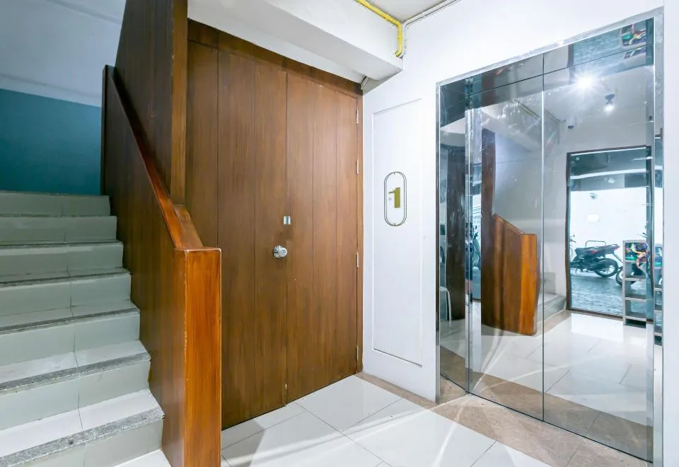 A Room Bangkok Sathorn