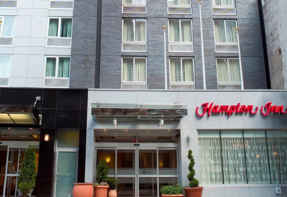 Hampton Inn Manhattan - Times Square South