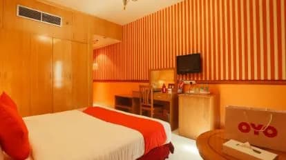 OYO 297 California Hotel