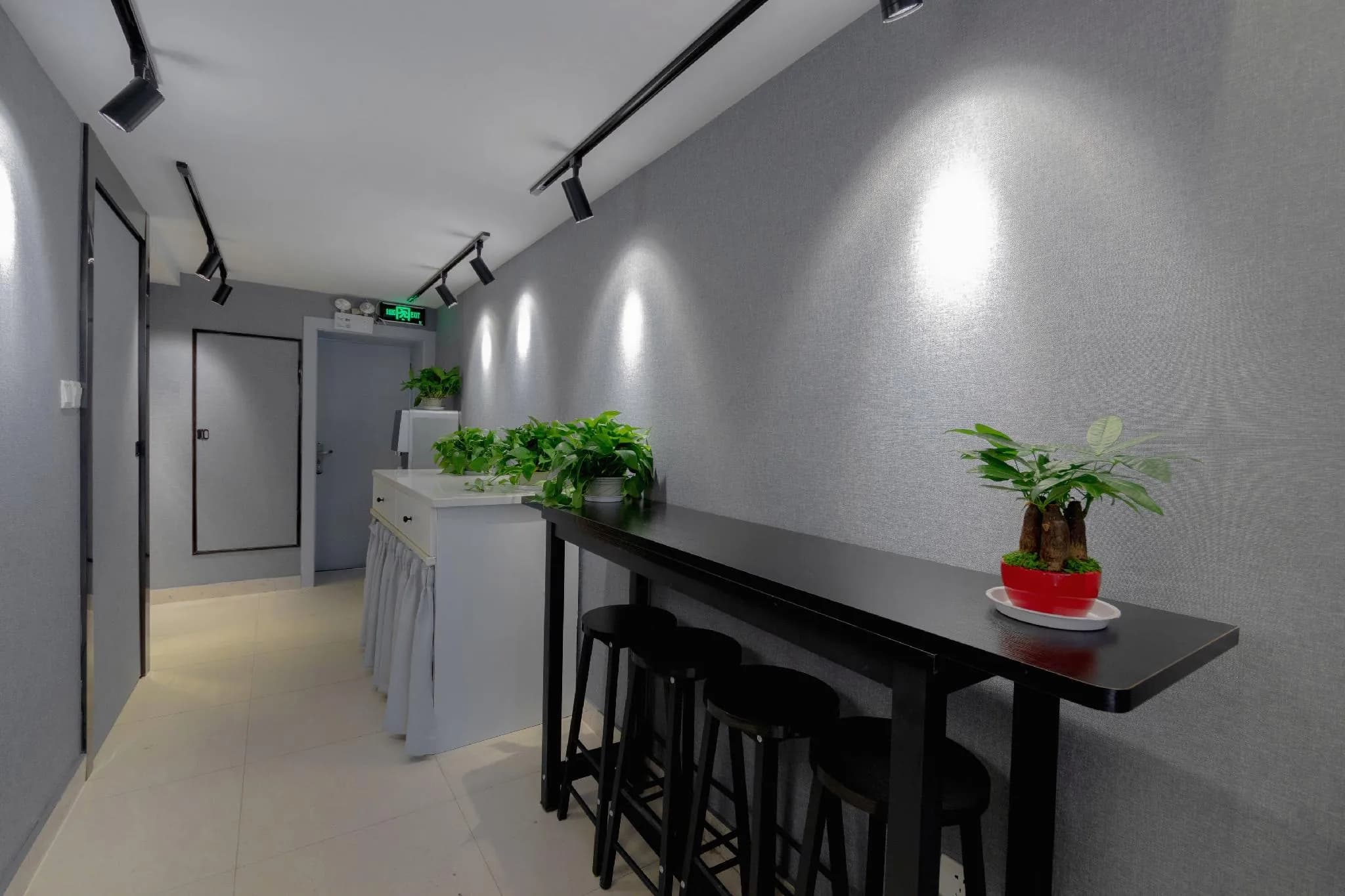 Qianmo Youth Hostel (Shanghai Yuyuan Xintiandi)