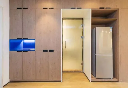 Cheng Apartment