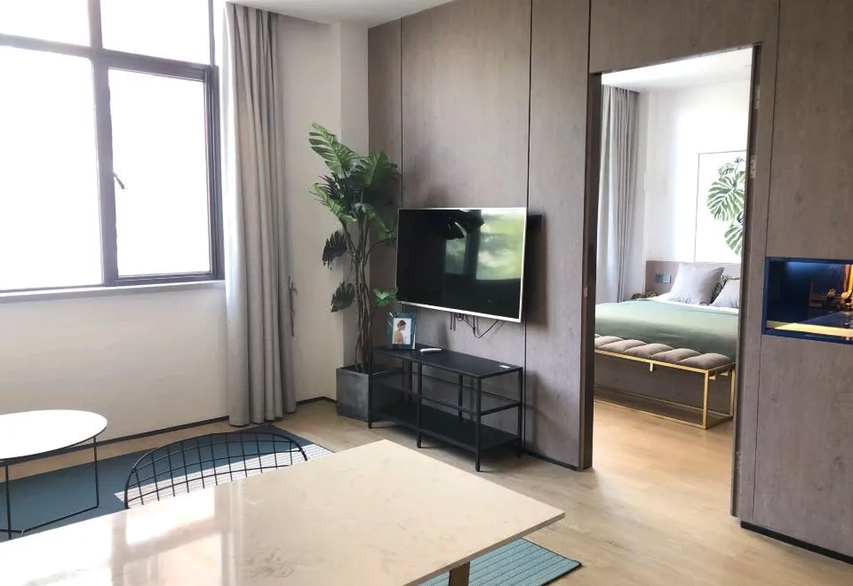 Cheng Apartment