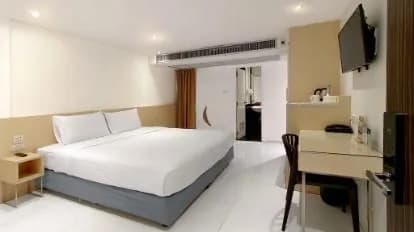 Ten Stars Hotel